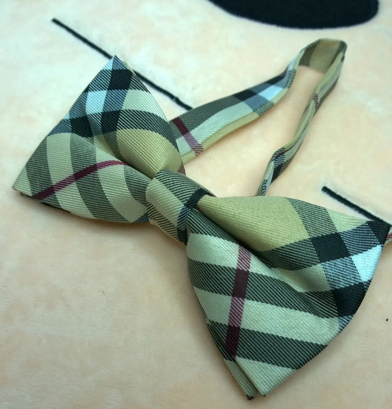 Classic Pattern Bow Tie