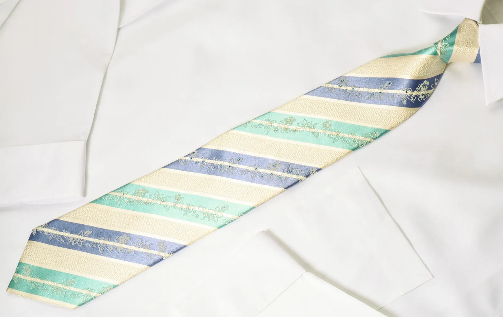 Indian Homme Rhinestone Necktie Turquoise Striped On Cream With Silver Sparkles