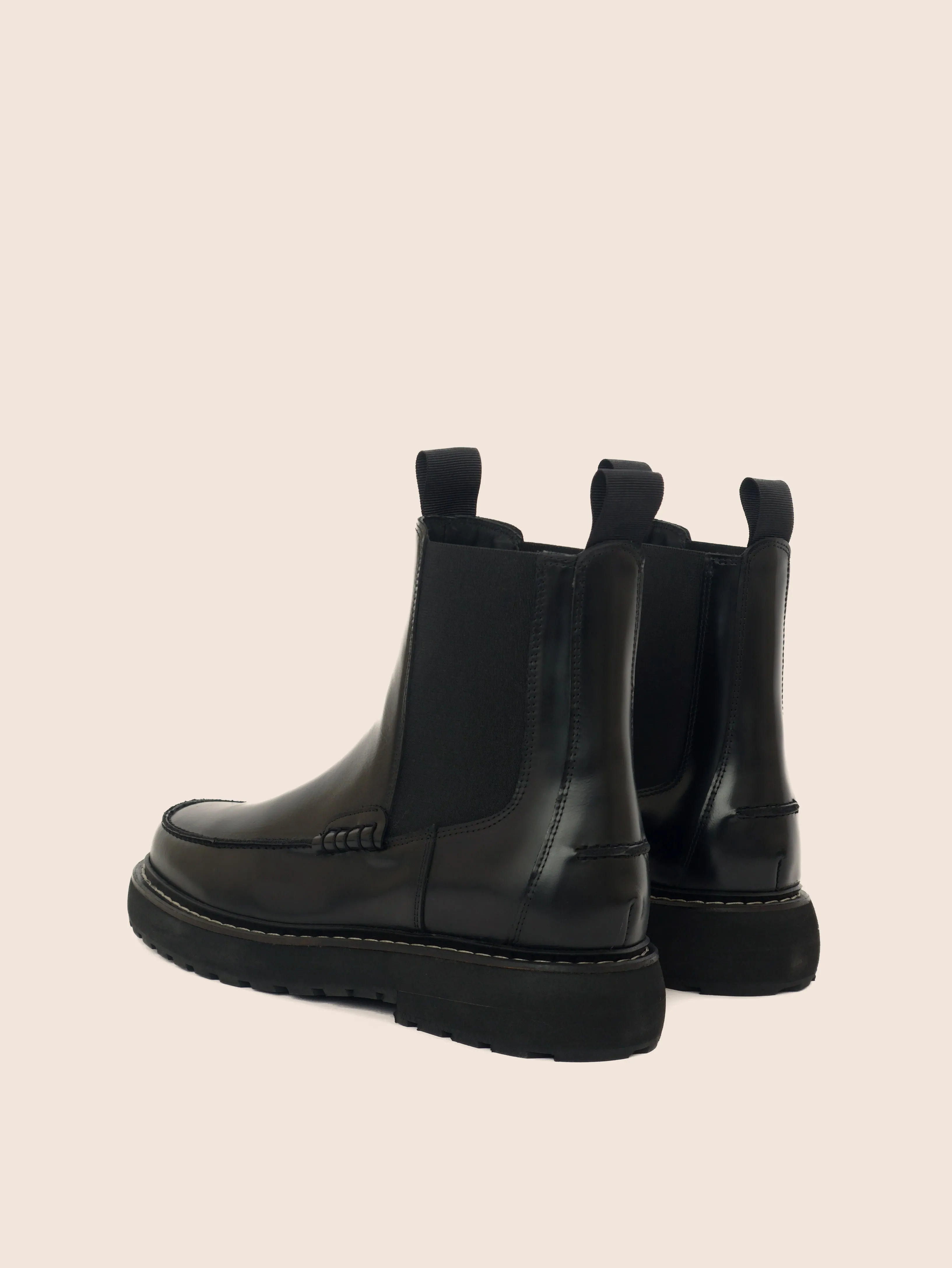 Lagoa Black Brushed Unlined Boot