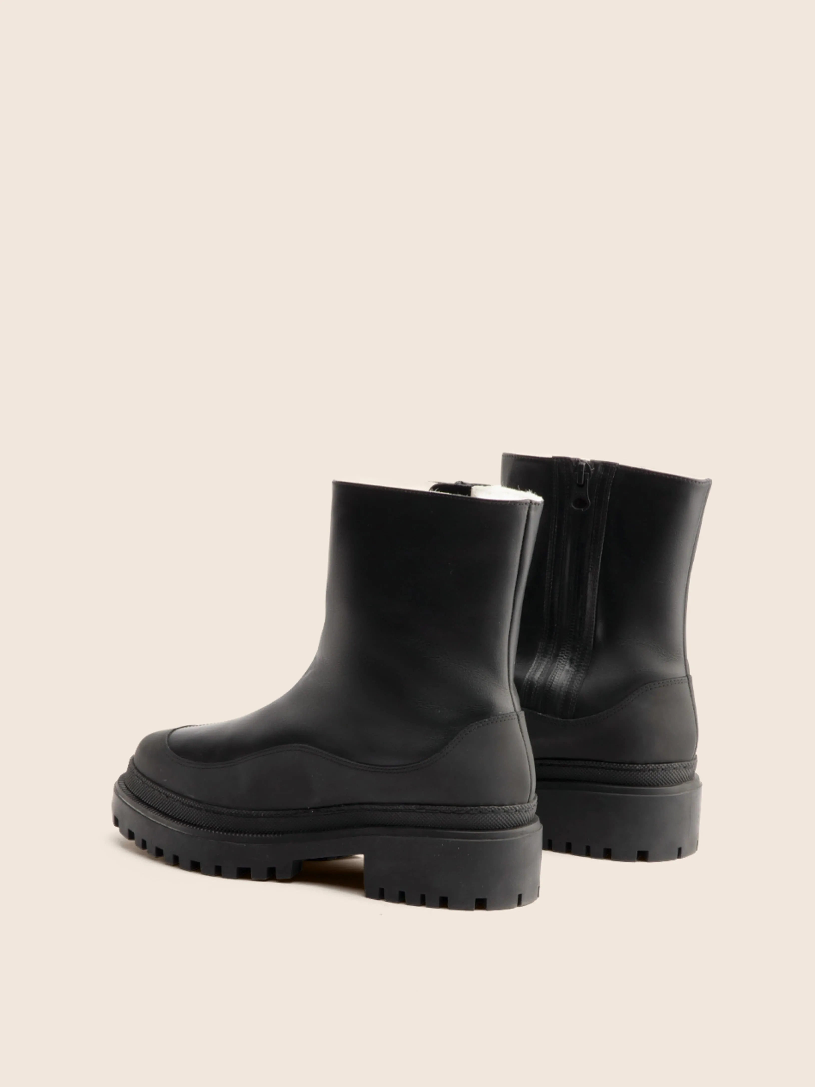 Nisa Black Lined Boot