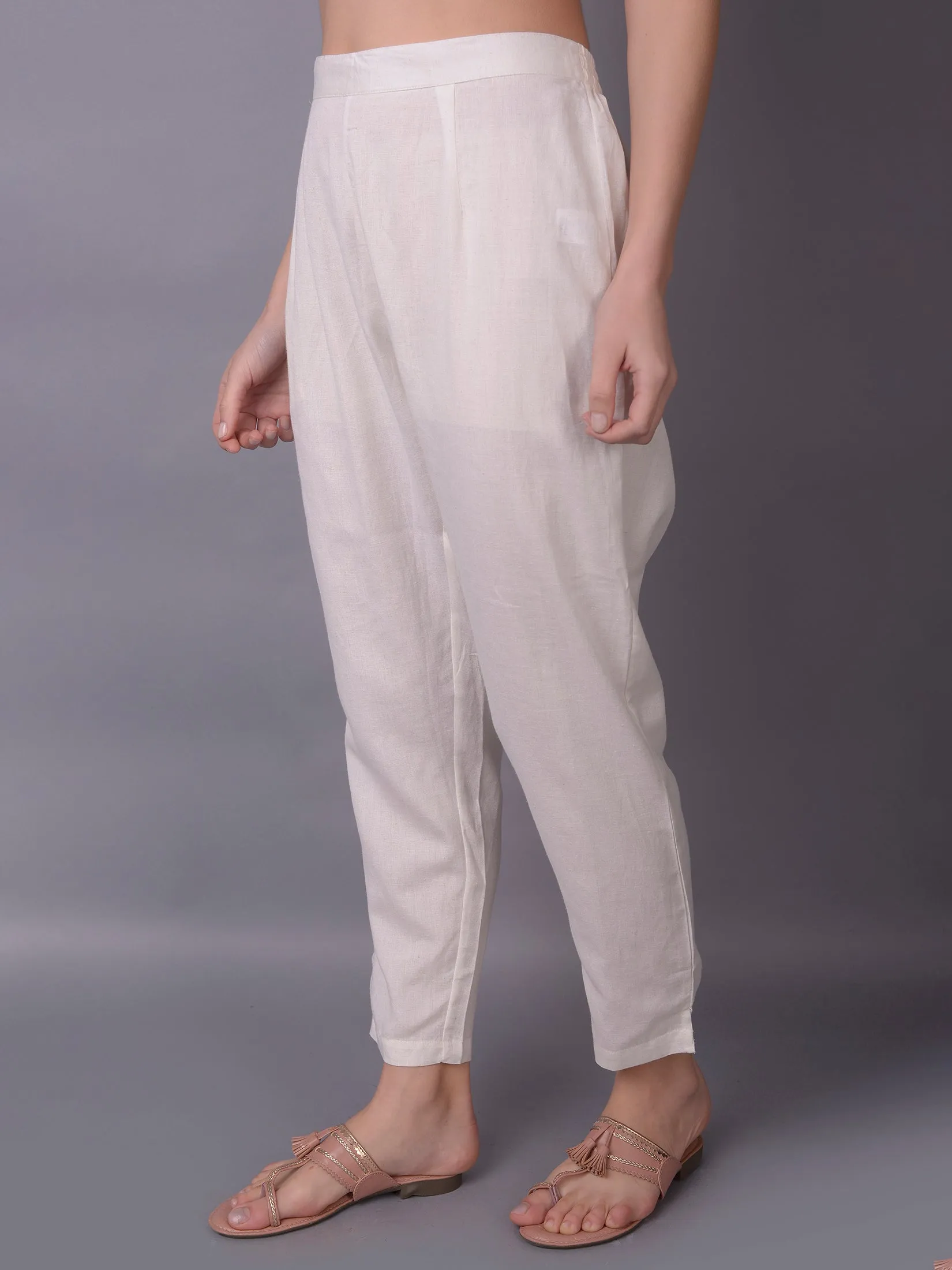 Women Off White Solid Trouser